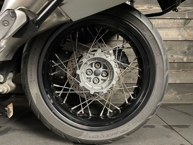 moto-guzzi - stelvio-1200-8v-abs