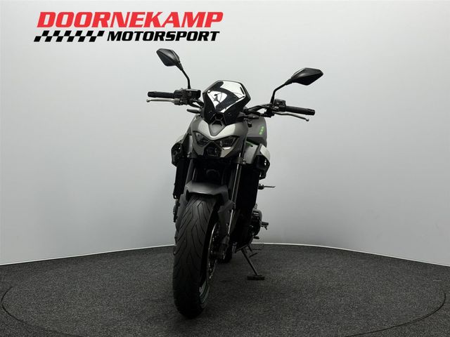 kawasaki - z900