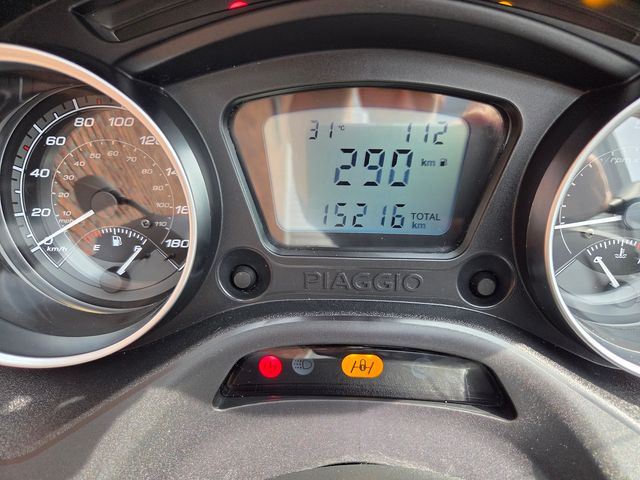 piaggio - mp3-300-hpe-sport