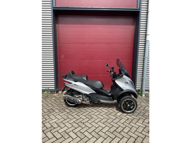 piaggio - mp3-500-lt-sport
