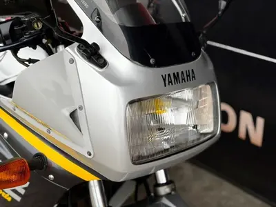 YAMAHA FZ 750 – foto 3