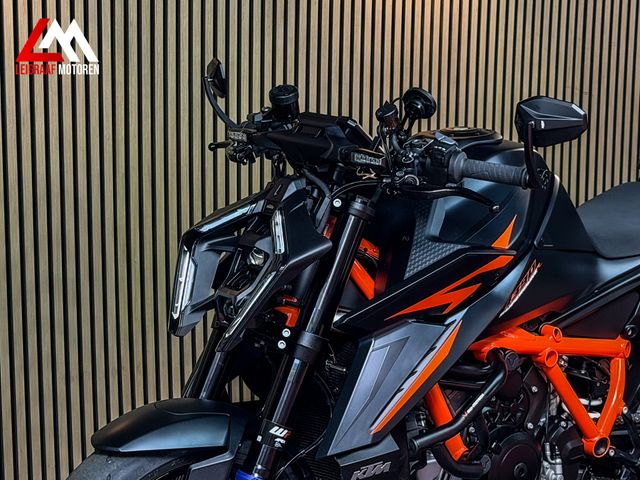 ktm - 1390-super-duke-r-evo