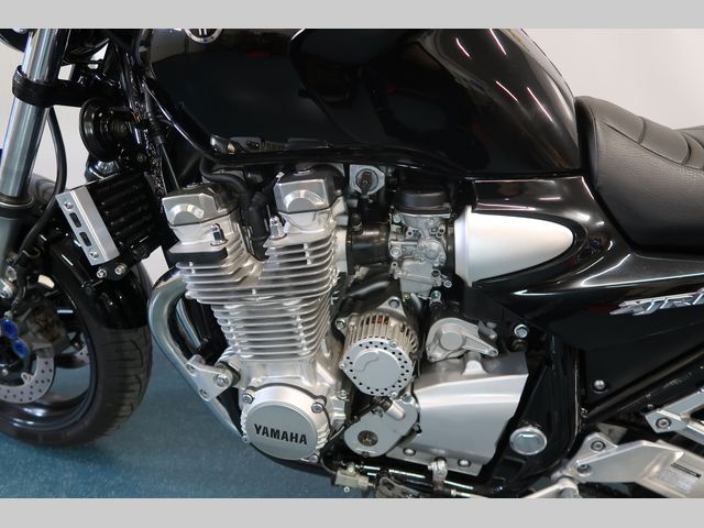 yamaha - xjr-1300