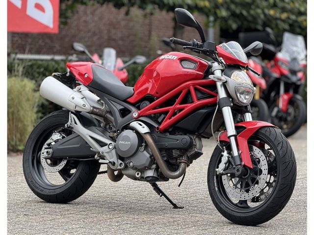 ducati - m-696