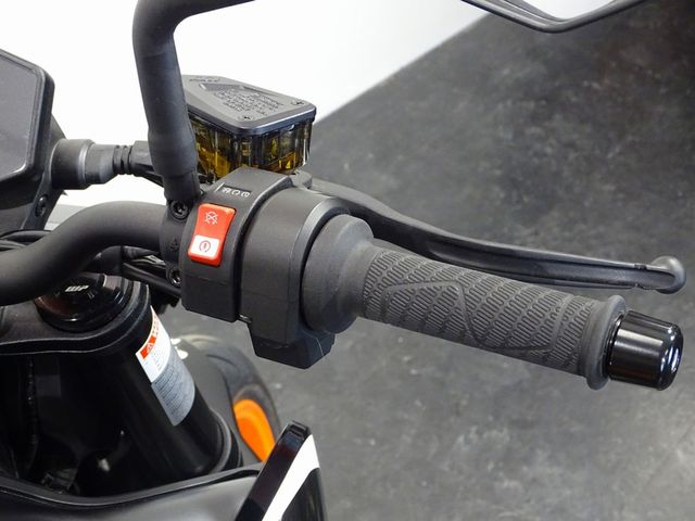 ktm - 890-duke-gp