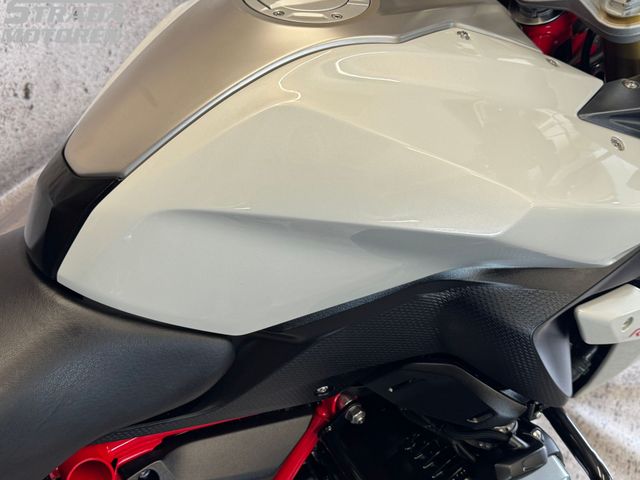 bmw - r-1200-rs