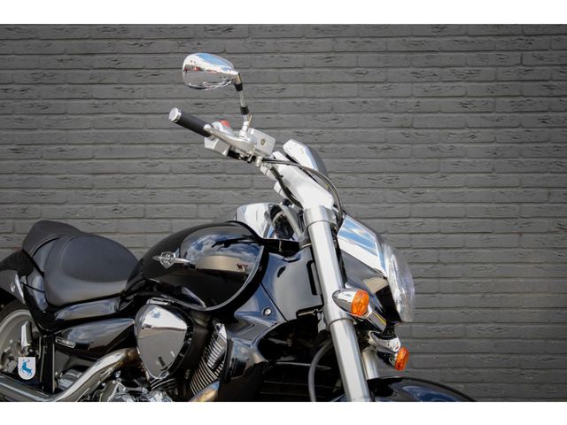 suzuki - m-1800-r-intruder