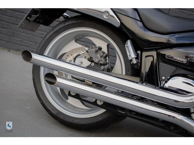 suzuki - m-1800-r-intruder