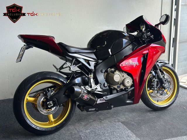 honda - cbr-1000-rr-fireblade