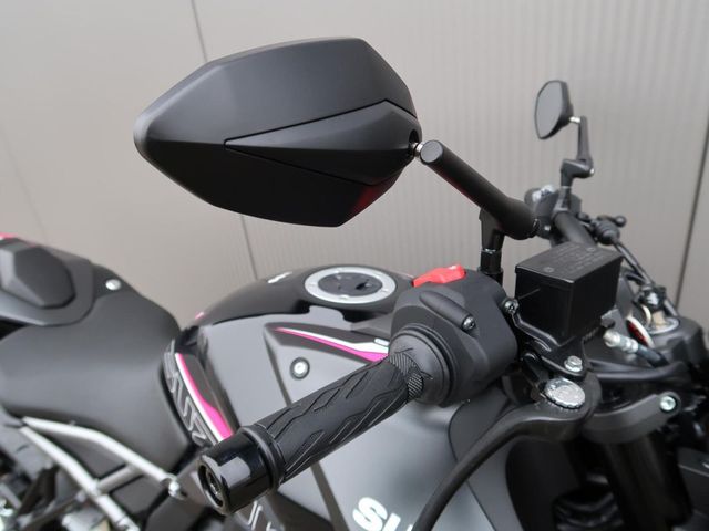 suzuki - gsx-8s