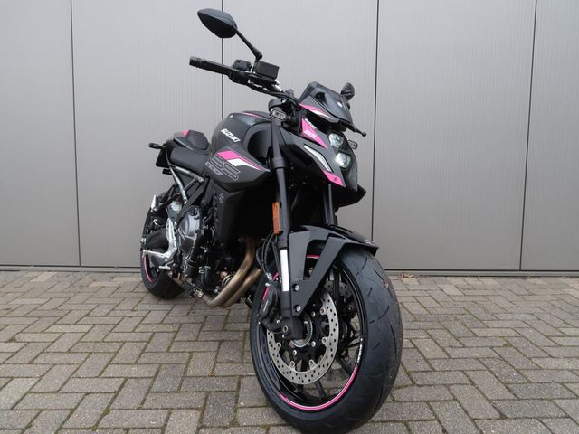 suzuki - gsx-8s
