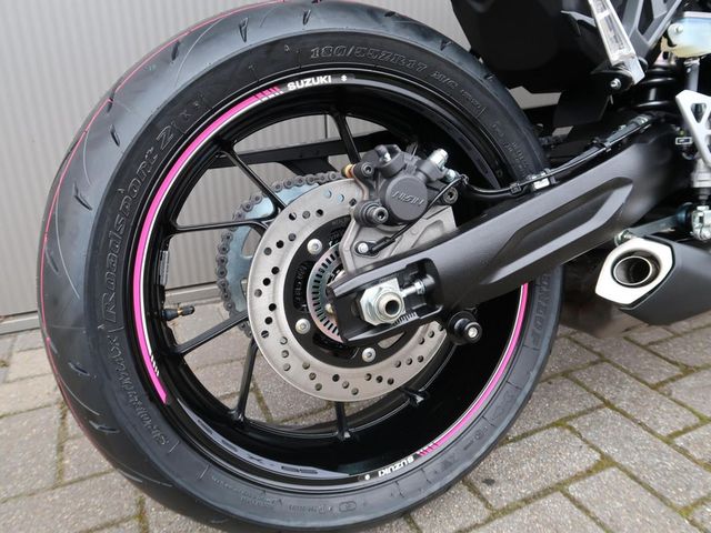 suzuki - gsx-8s