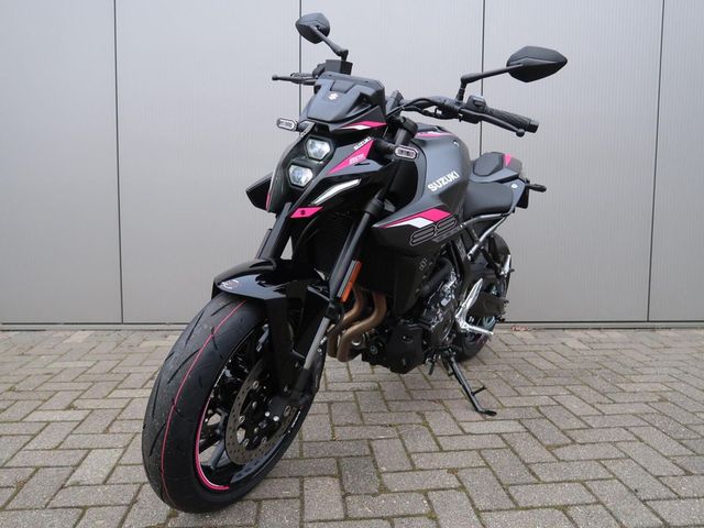 suzuki - gsx-8s
