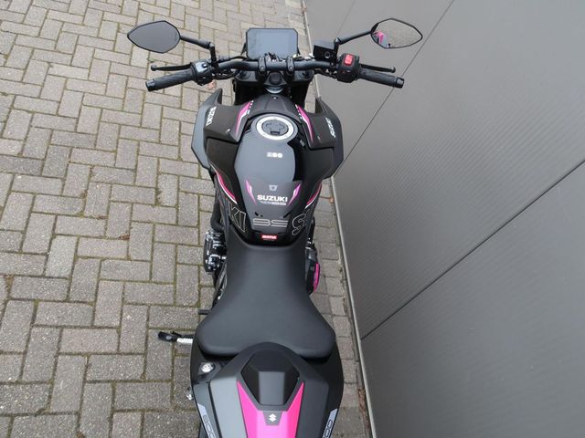 suzuki - gsx-8s