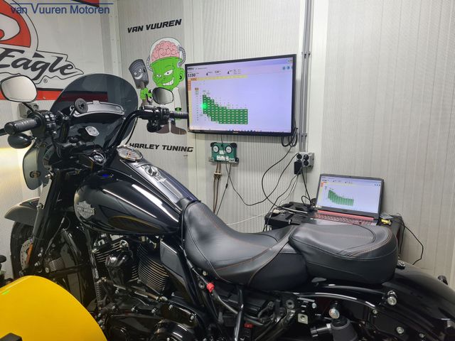 harley-davidson - road-king-classic-flhrc