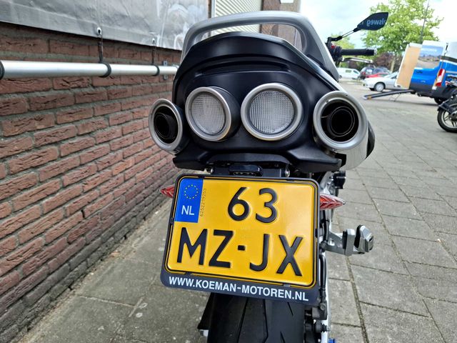 suzuki - gsr-600