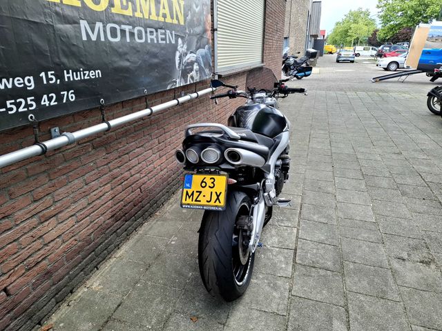 suzuki - gsr-600
