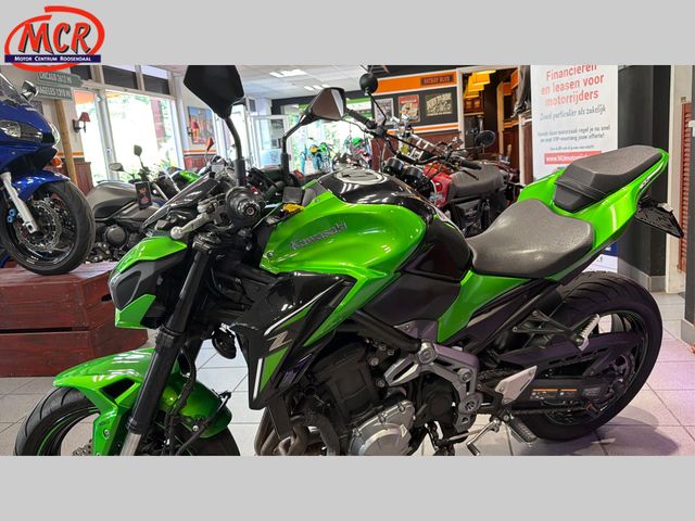 kawasaki - z900