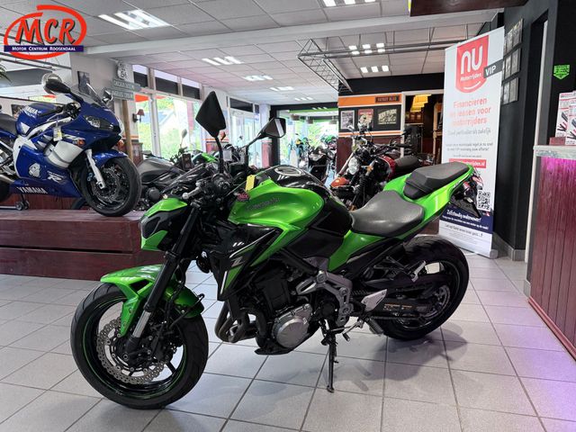 kawasaki - z900