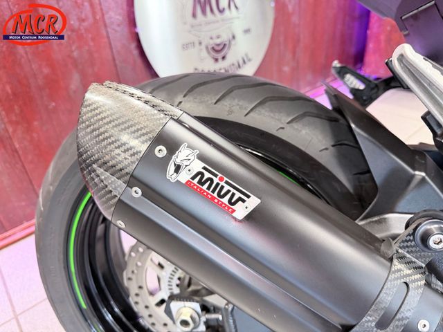 kawasaki - z900