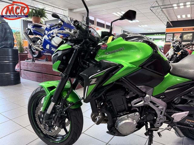 kawasaki - z900