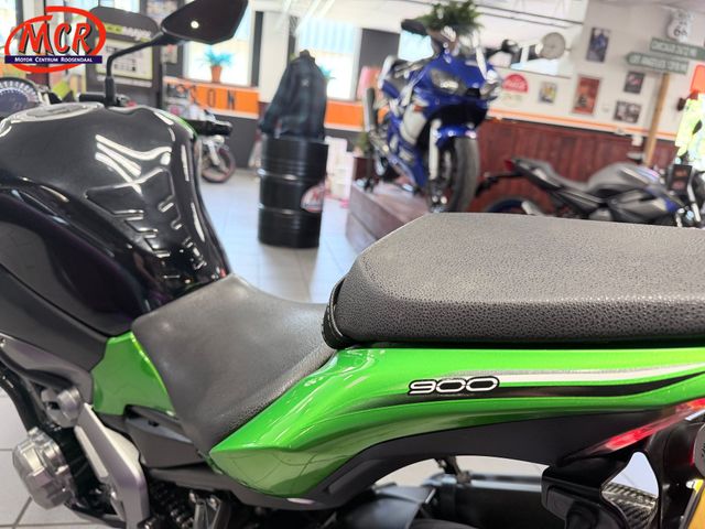kawasaki - z900