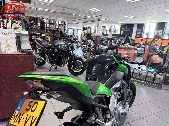 kawasaki - z900