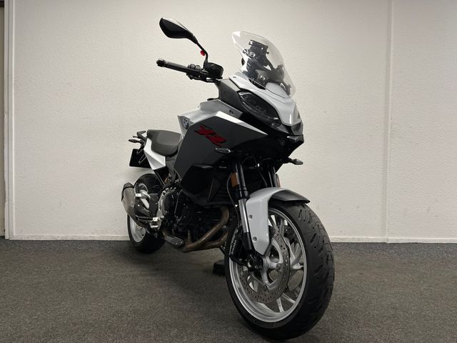 bmw - f-900-xr