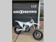 SWM SM 2026 occasion – foto 3 van 6
