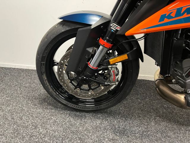 ktm - 1290-super-duke-r