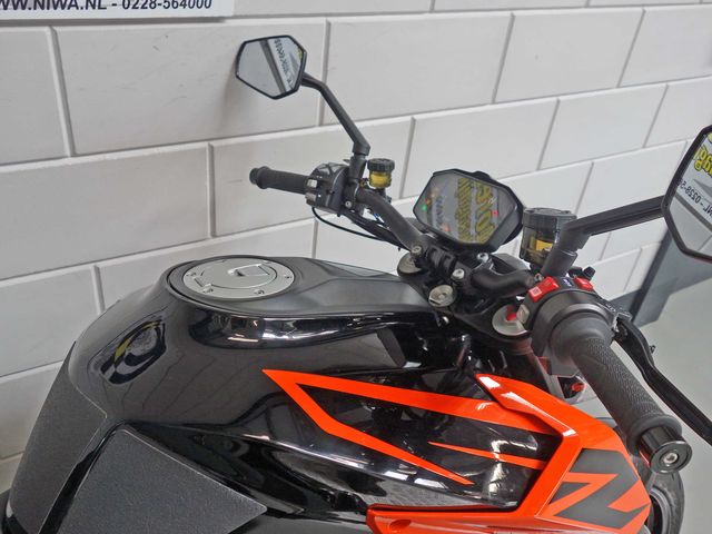 ktm - 1290-super-duke-r