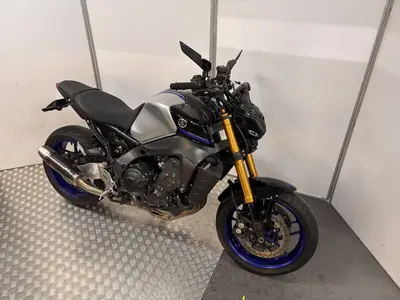 YAMAHA MT 09 SP – foto 3