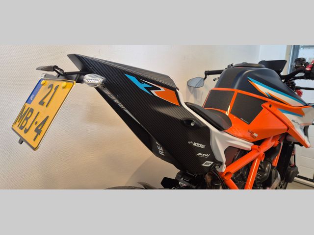 ktm - 1290-super-duke-rr