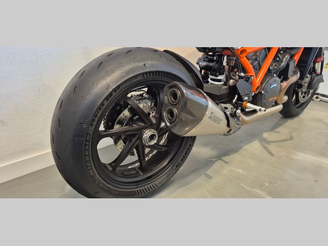 ktm - 1290-super-duke-rr