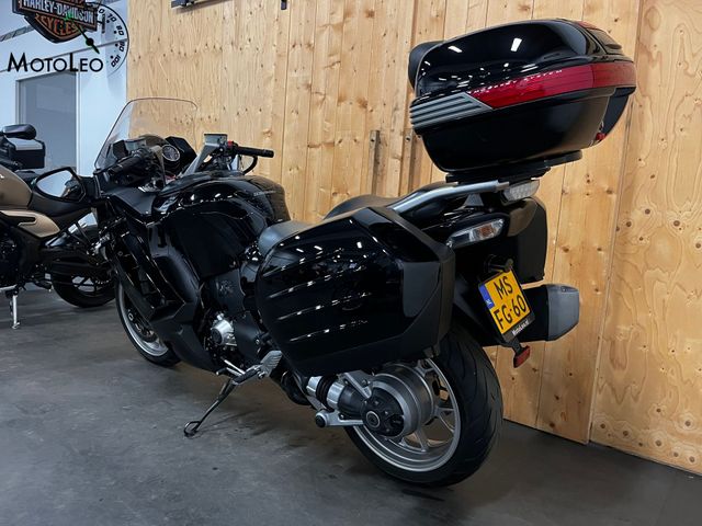 kawasaki - gtr-1400