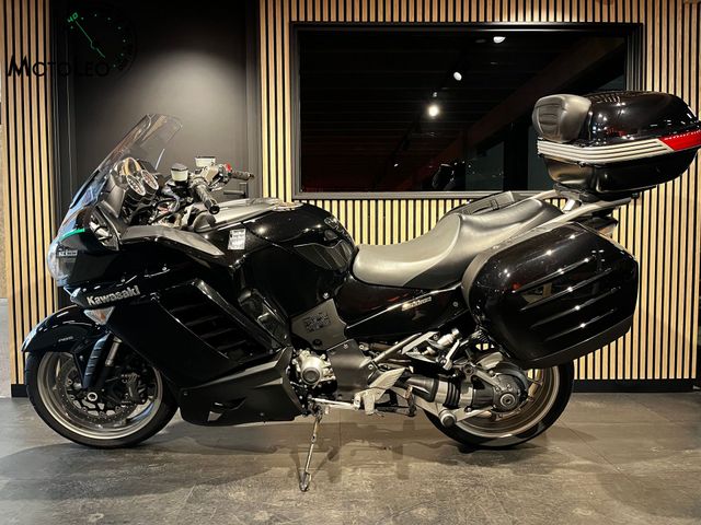 kawasaki - gtr-1400