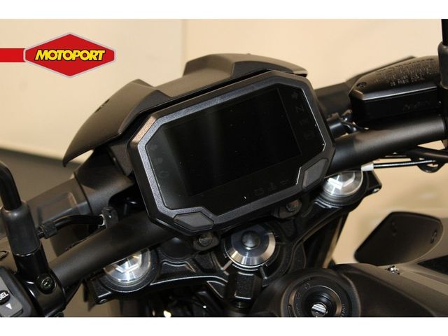 kawasaki - z650-s