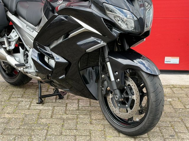 yamaha - fjr-1300