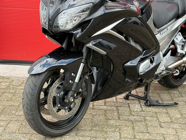 yamaha - fjr-1300