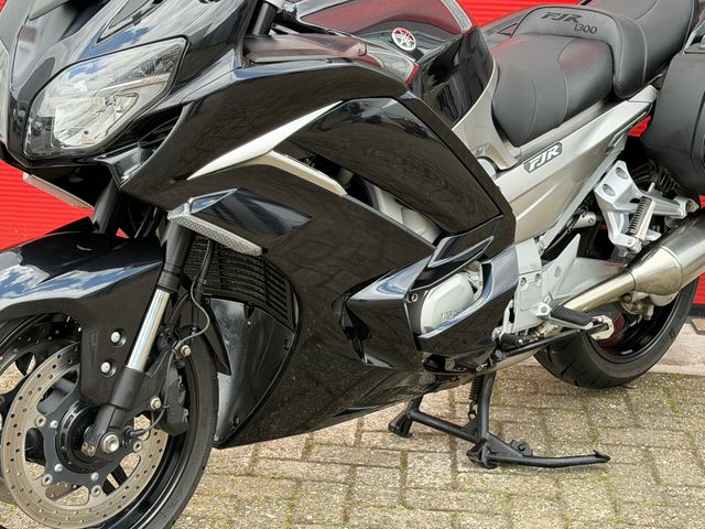 yamaha - fjr-1300