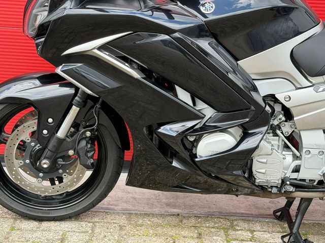 yamaha - fjr-1300