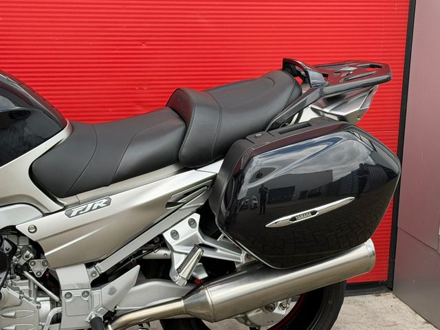 yamaha - fjr-1300