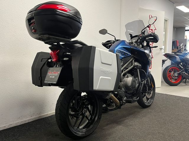 triumph - tiger-explorer