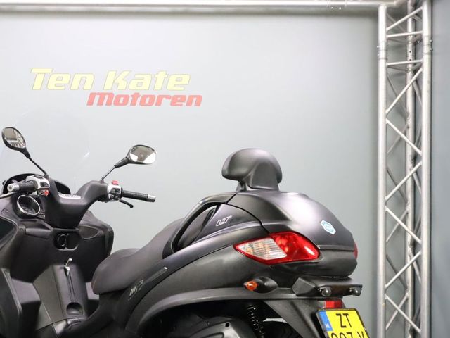 piaggio - mp3-400