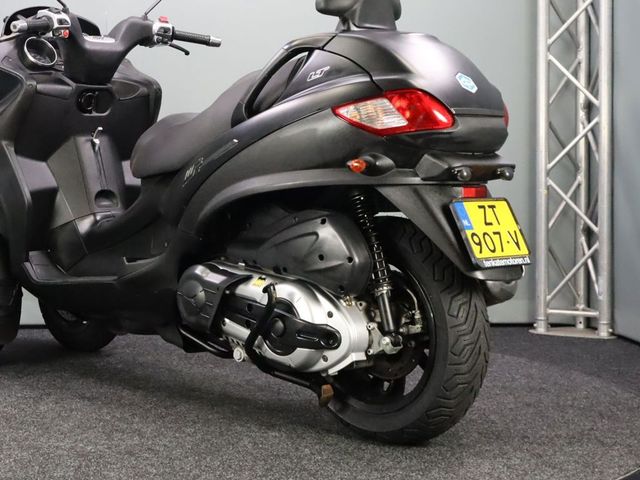 piaggio - mp3-400