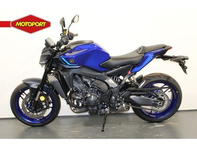 YAMAHA MT 09 Y-AMT – foto 3