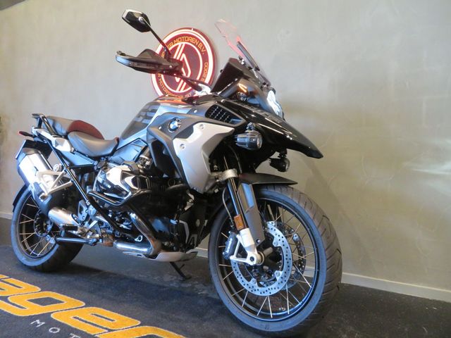 bmw - r-1250-gs-triple-black