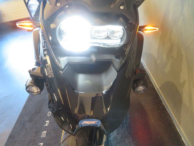 bmw - r-1250-gs-triple-black