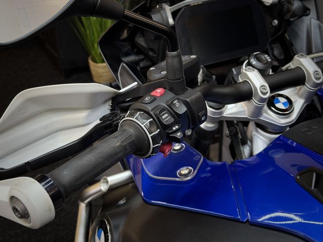 bmw - r-1250-gs-adventure