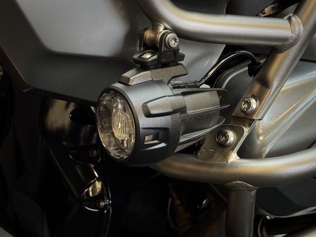 bmw - r-1250-gs-adventure